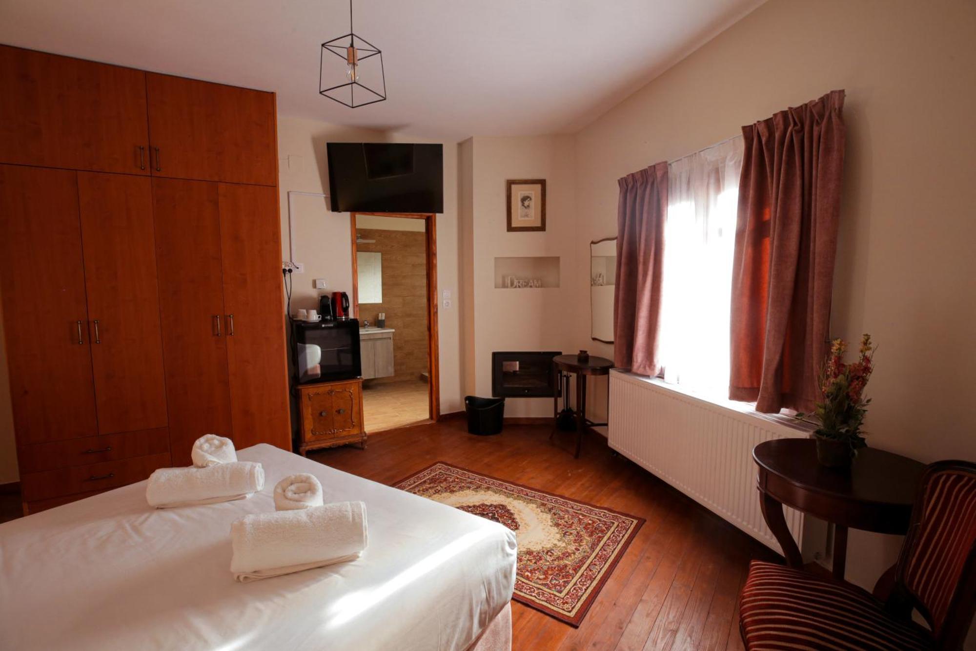 Aurora-Inn Макринитса Экстерьер фото